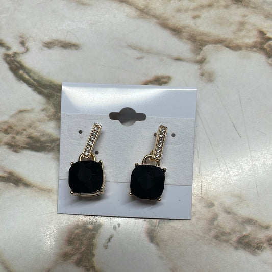 Formal Earrings Gold Base Black Square Drop