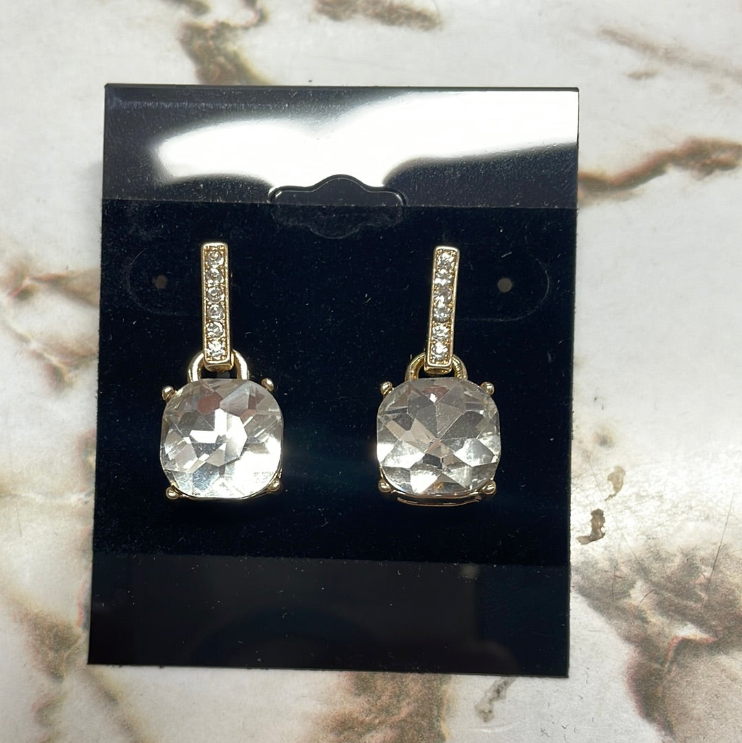 Formal Earrings Gold Base Square Diamond Drop